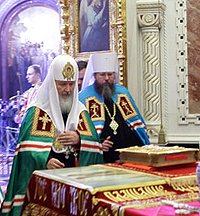 Святейший Патриарх Кирилл и Блаженнейший Митрополит Иона совершили Божественную литургию в Храме Христа Спасителя